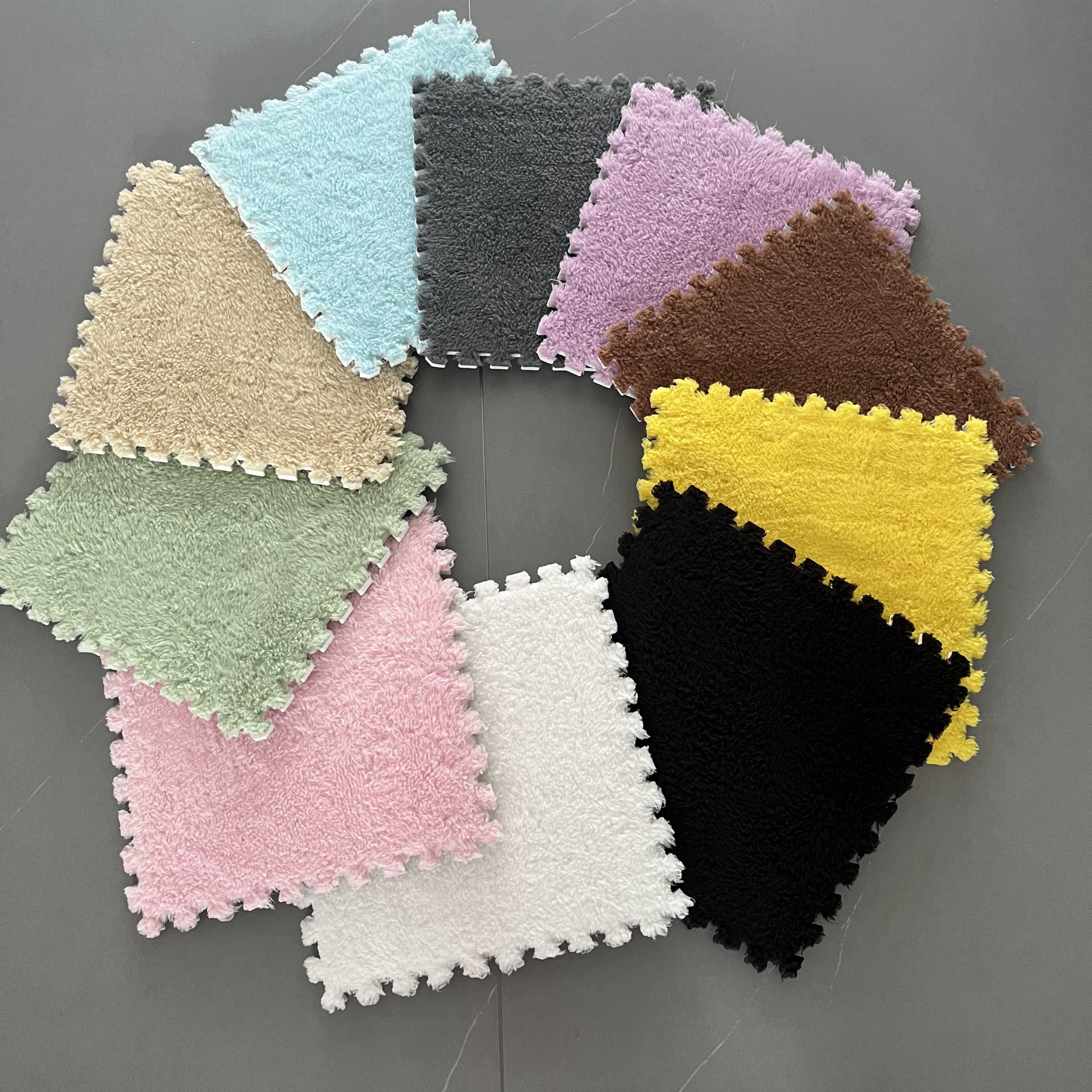 Enhance your home with wholesale residential carpet tile (5) Enhance your home with wholesale residential carpet tile (5)